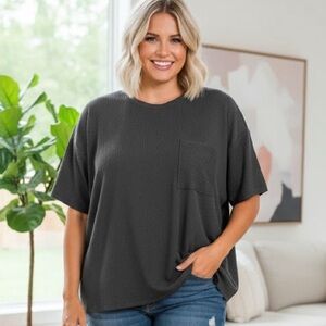 Zenana NWOT Black Ribbed Short Sleeve Tee